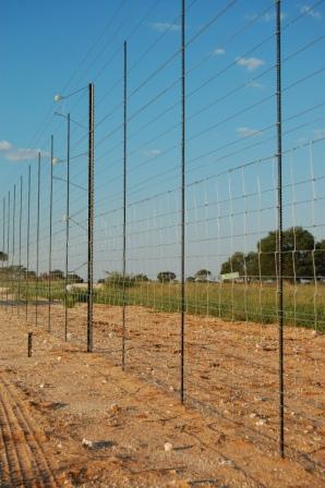 INSTALLING AN ELECTRIC FENCE USING SOLAR POWER - YOUTUBE